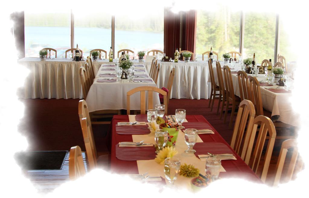 Lac Le Jeune Resort & Nature Centre カムループス エクステリア 写真