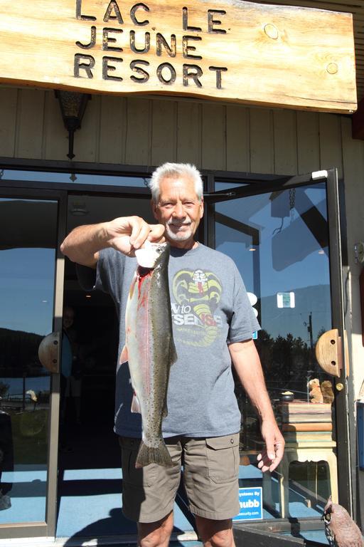 Lac Le Jeune Resort & Nature Centre カムループス エクステリア 写真