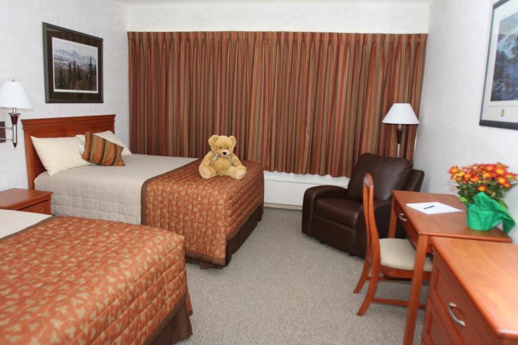 Lac Le Jeune Resort & Nature Centre カムループス エクステリア 写真