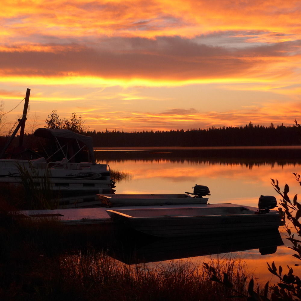 Lac Le Jeune Resort & Nature Centre カムループス エクステリア 写真
